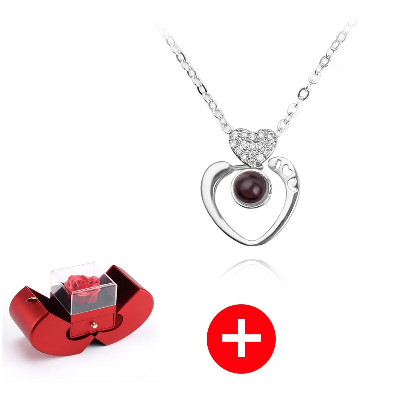 Colar com Pingente com Linda Caixa para Presente