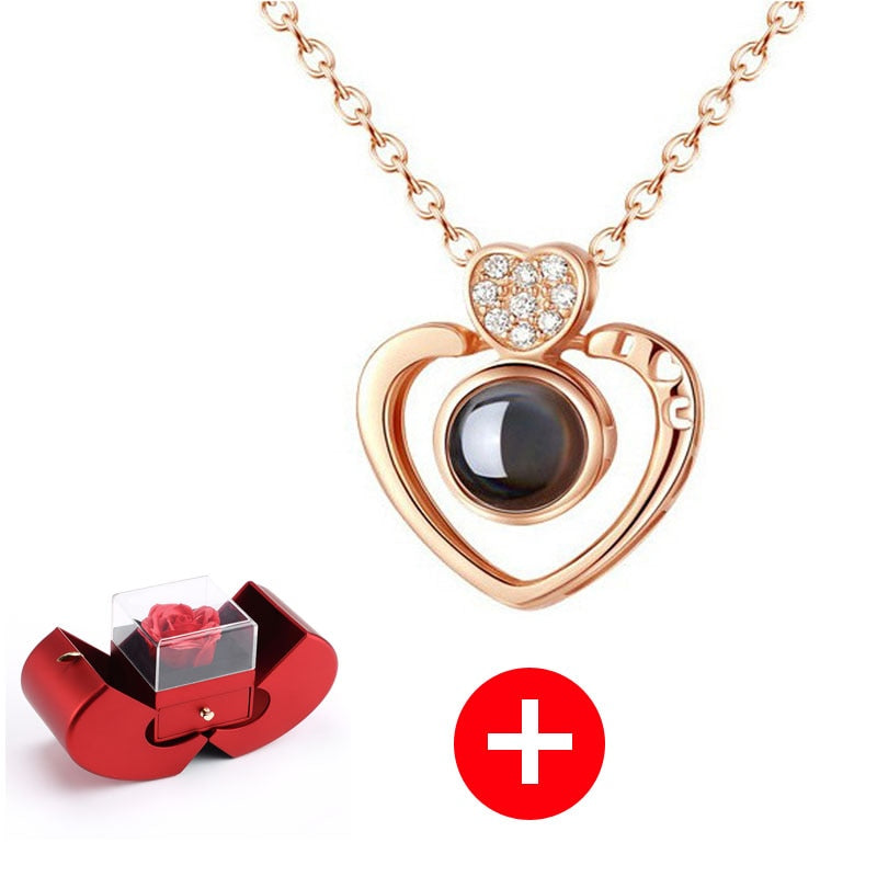 Colar com Pingente com Linda Caixa para Presente