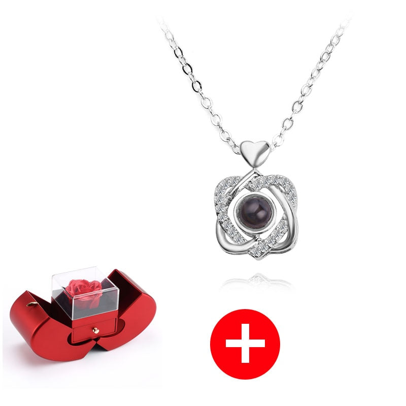 Colar com Pingente com Linda Caixa para Presente